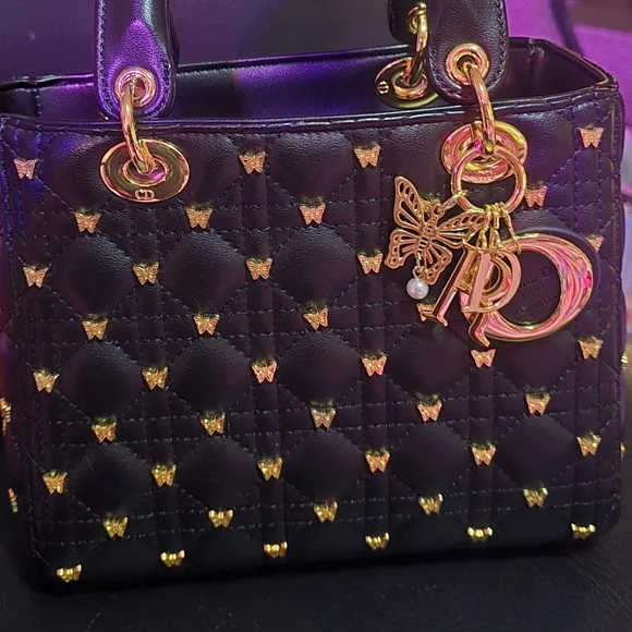 Black and Gold Butterfly Handbag - Picture 6 of 6